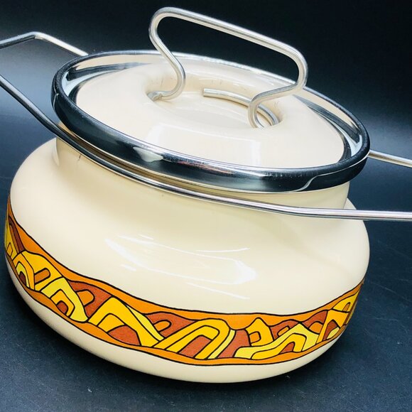 80s Siltal ITALY Beige Enamelware Fondue Pot with Lid by Designer O Cocini - Picture 2 of 10